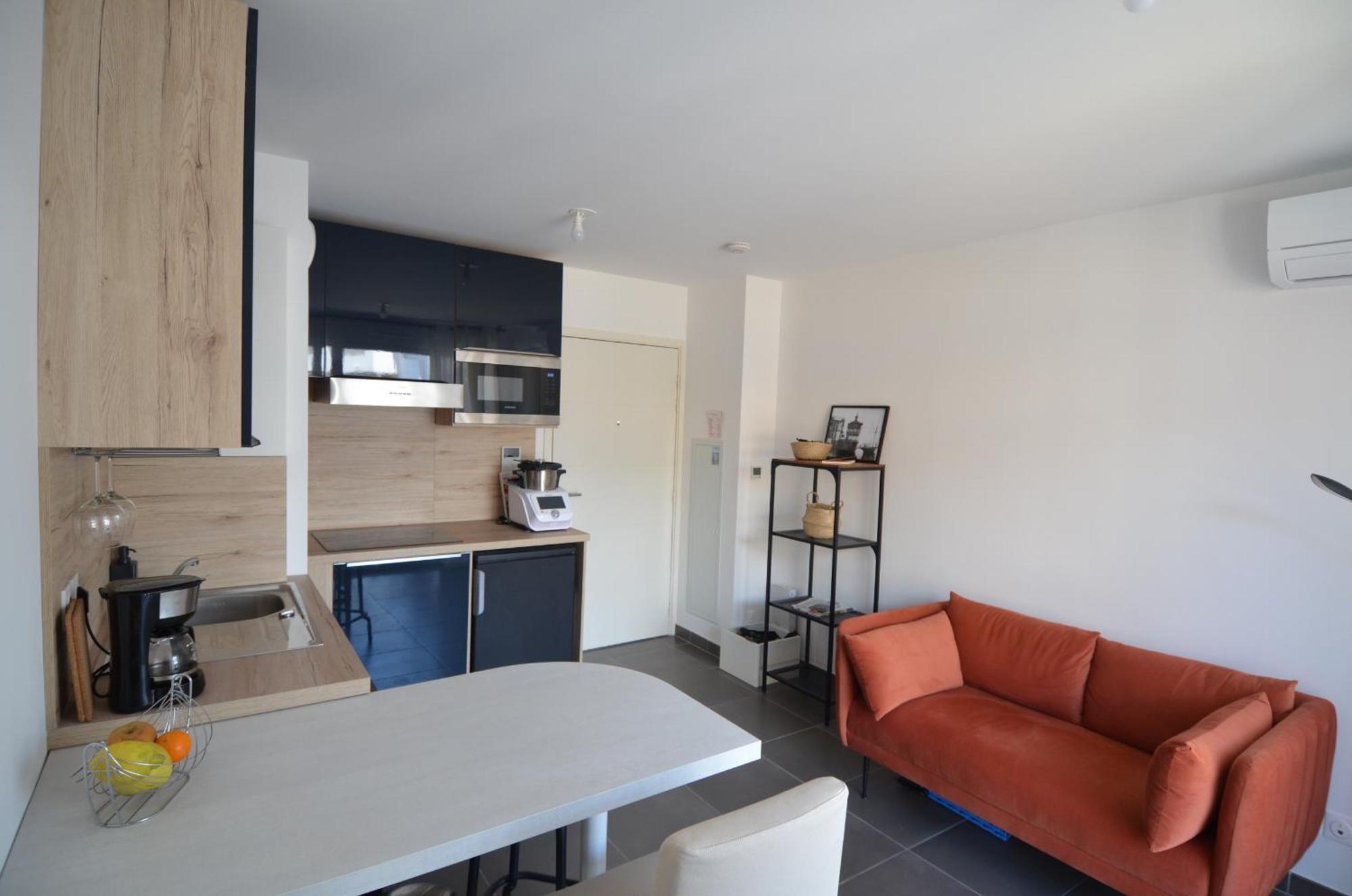 Villa Smolett - Appartement Cosy Au Coeur Du Quartier Du Port Nizza Exterior foto