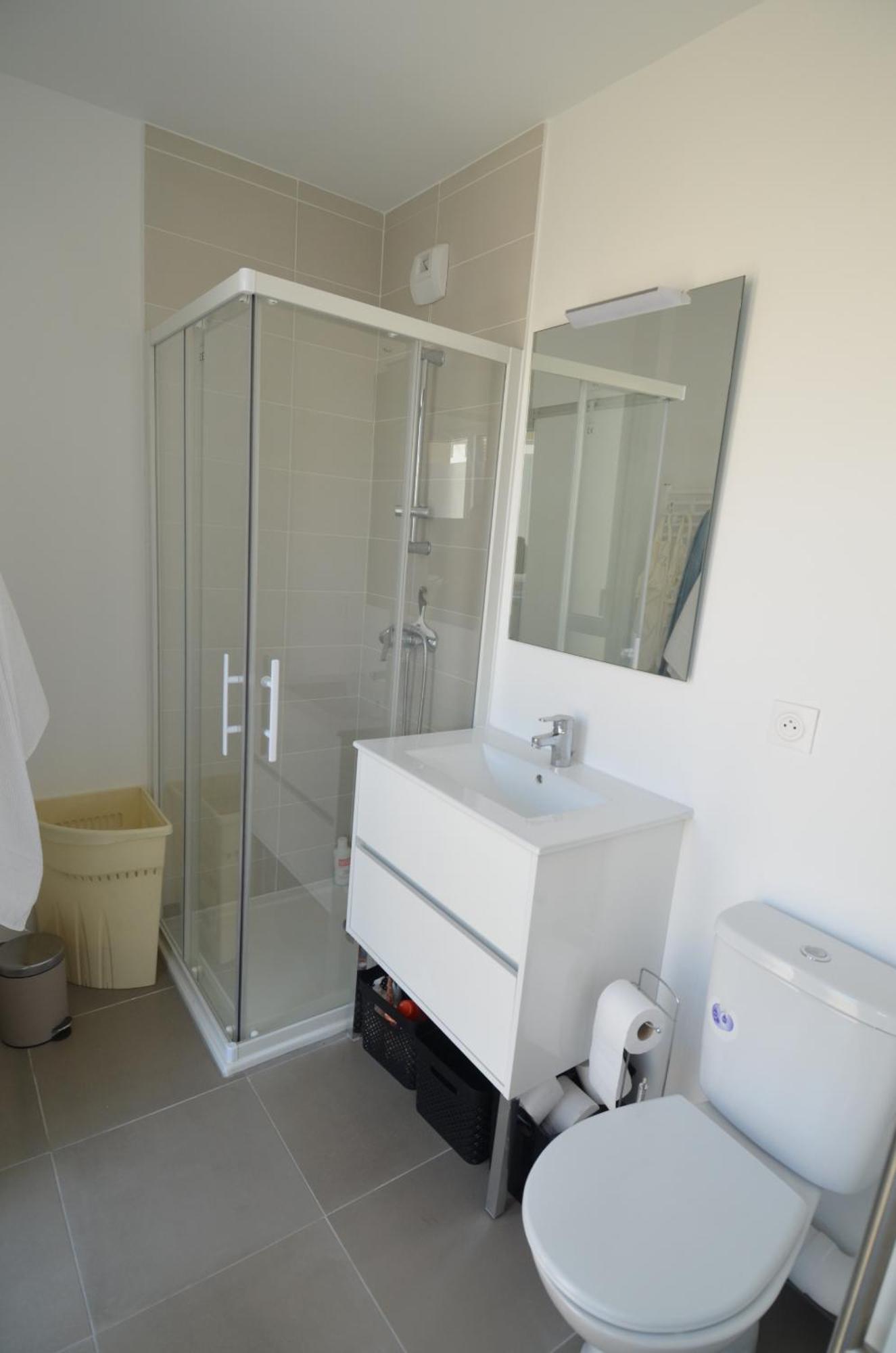 Villa Smolett - Appartement Cosy Au Coeur Du Quartier Du Port Nizza Exterior foto