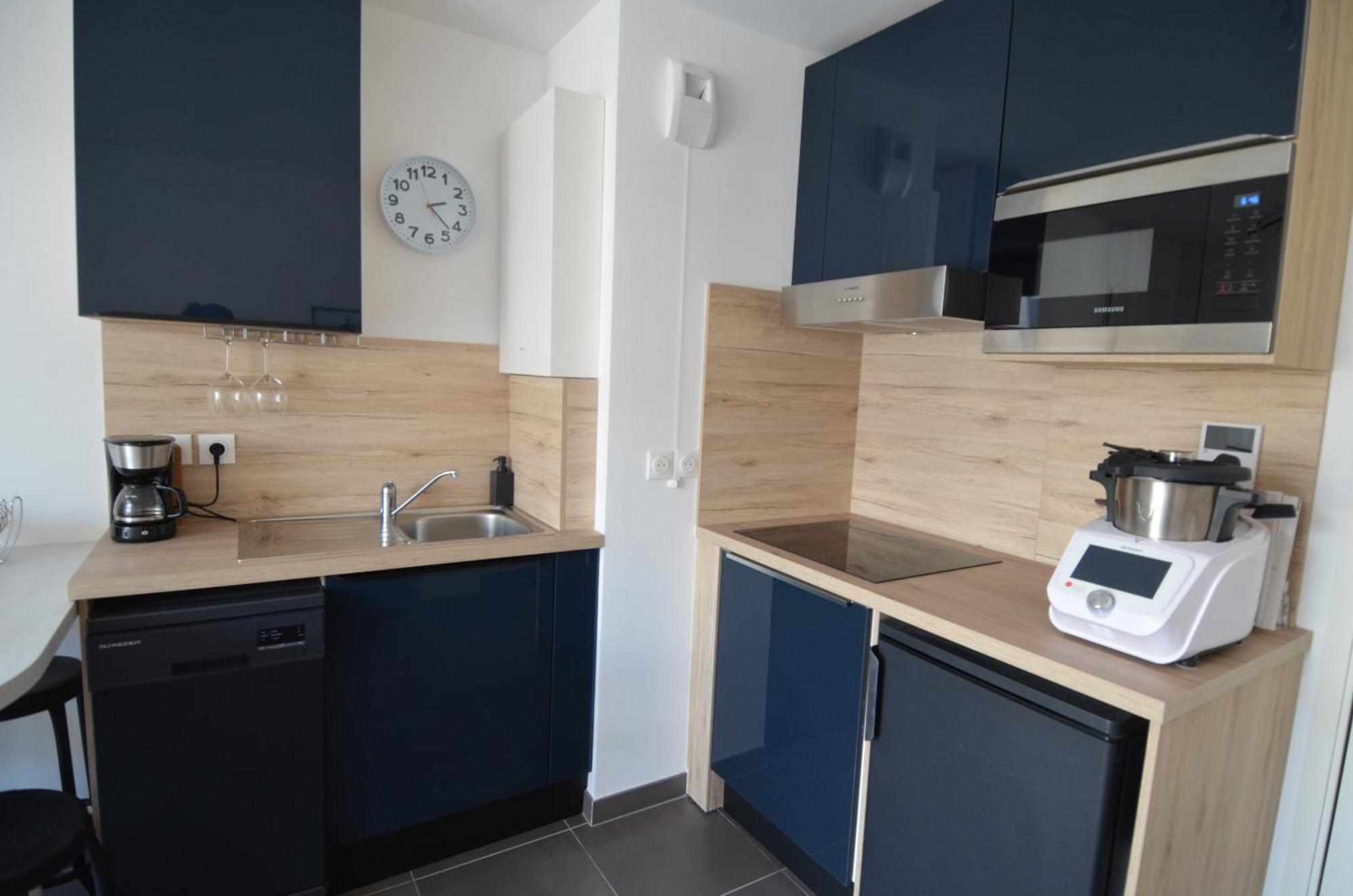 Villa Smolett - Appartement Cosy Au Coeur Du Quartier Du Port Nizza Exterior foto